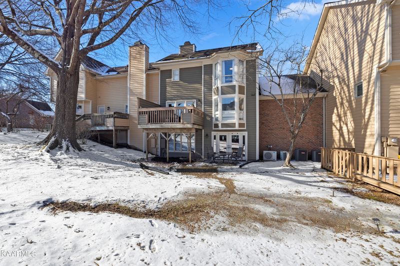 8925 Wesley Pl, Knoxville, TN 37922