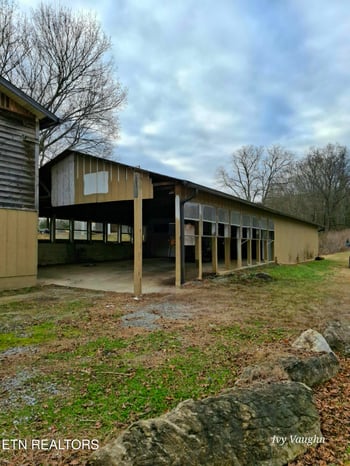 893 Brushy Valley Rd, Heiskell, TN 37754