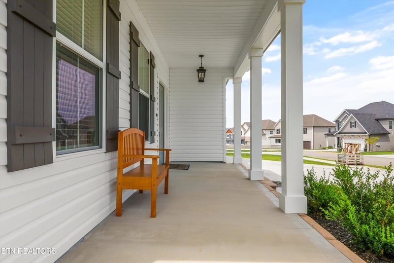 8930 Queensdale Ln, Knoxville, TN 37924