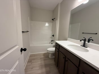 8932 Keenberg Ln, Knoxville, TN 37931