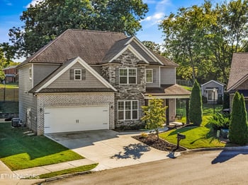 8934 Highbury Way, Knoxville, TN 37922