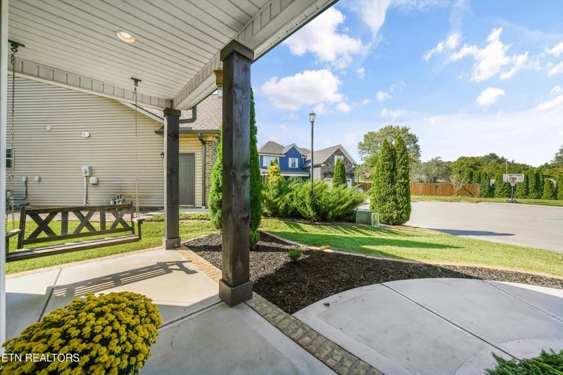 8934 Highbury Way, Knoxville, TN 37922