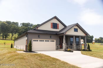 894 Black Bear Cir, Loudon, TN 37774
