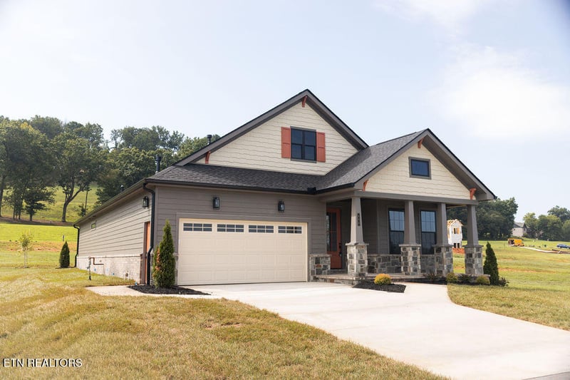 894 Black Bear Cir, Loudon, TN 37774