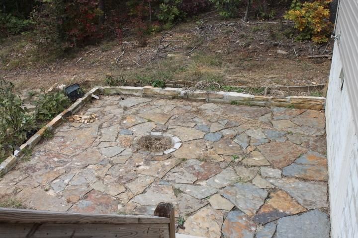894 Running Deer Rd, Crab Orchard, TN 37723