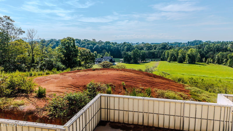 895 Bay Creek Dr, Vonore, TN 37885