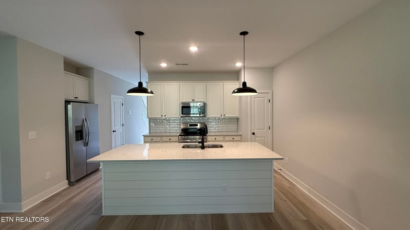 8958 Keenberg Ln, Knoxville, TN 37931