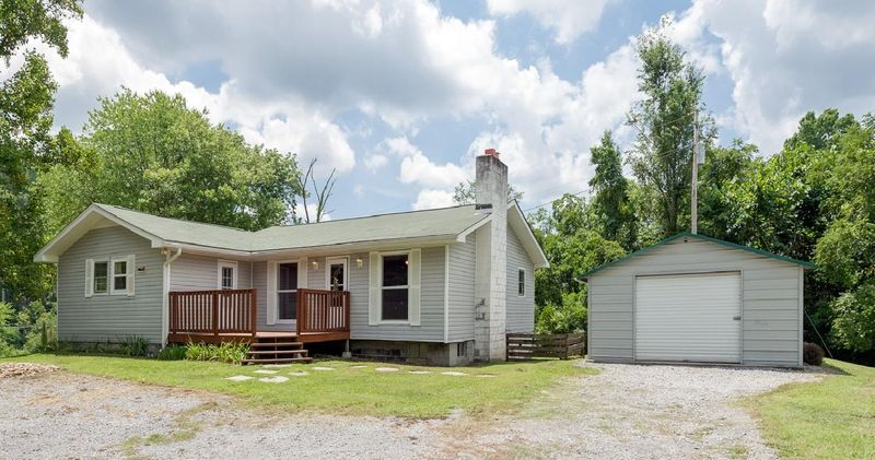 896 E Wolf Valley Rd, Heiskell, TN 37754
