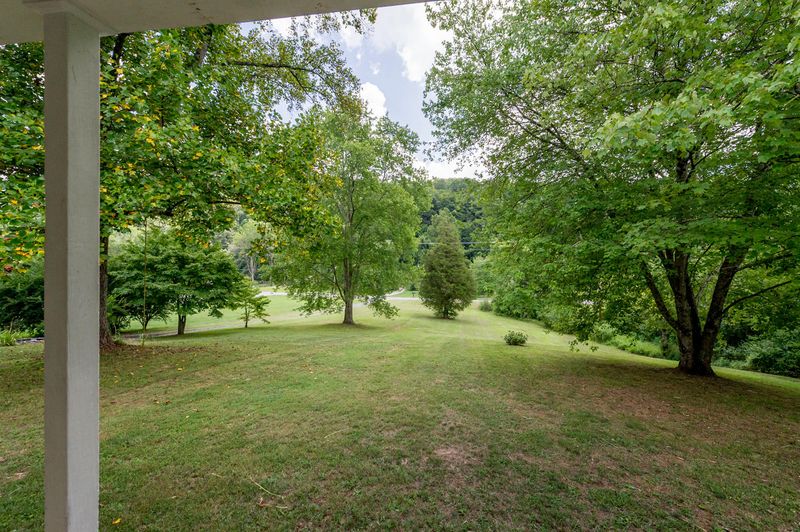 896 E Wolf Valley Rd, Heiskell, TN 37754