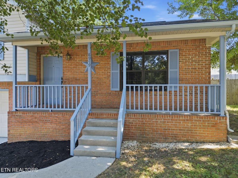 8979 Heathercrest Dr, Powell, TN 37849