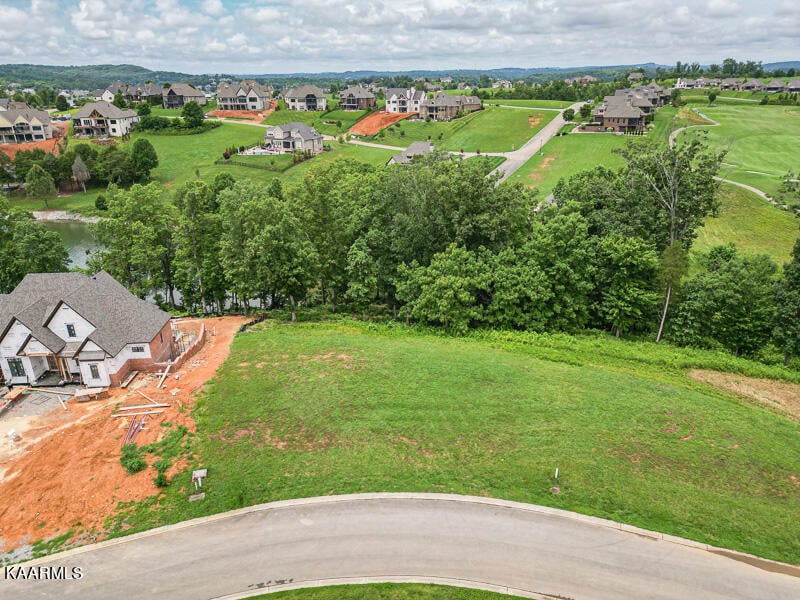 898 Bower Ct, Lenoir City, TN 37772
