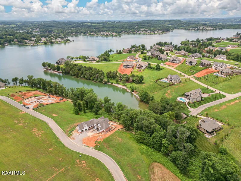 898 Bower Ct, Lenoir City, TN 37772