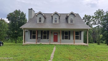 899 Flat Rock Rd, Crossville, TN 38572