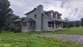 899 Flat Rock Rd, Crossville, TN 38572
