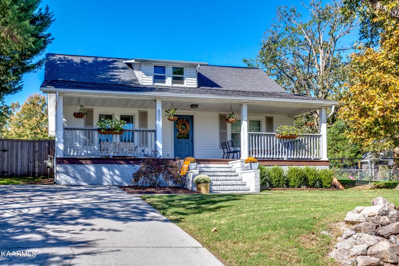 899 Gilbert St, Alcoa, TN 37701