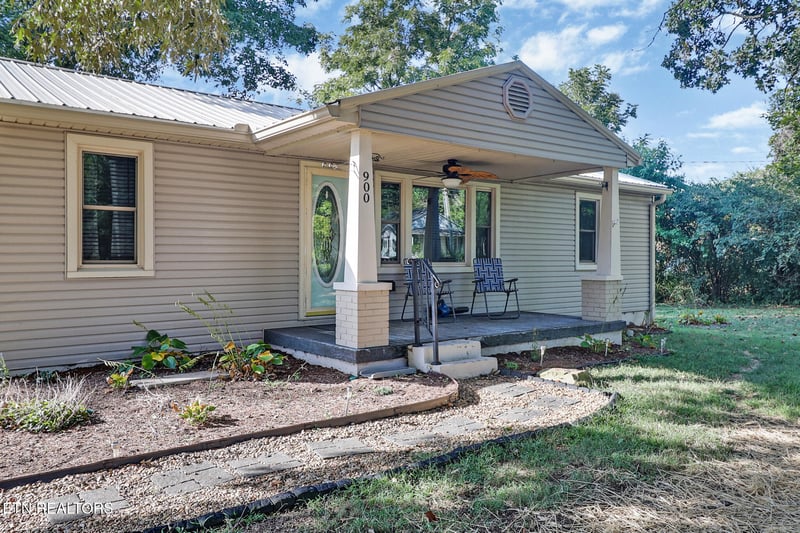900 E First St, Crossville, TN 38555