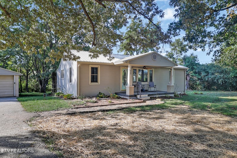 900 E First St, Crossville, TN 38555