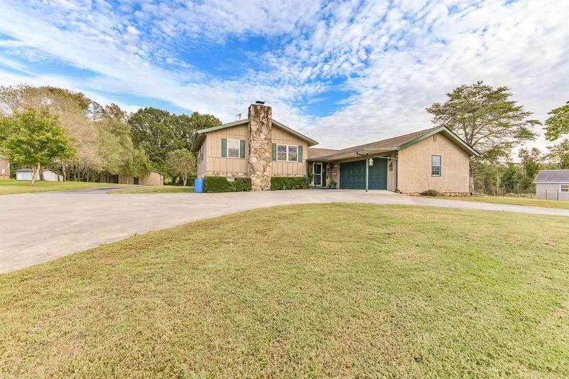 900 Highway 307, Niota, TN 37826