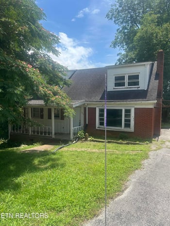900 W 2nd Ave, Lenoir City, TN 37771