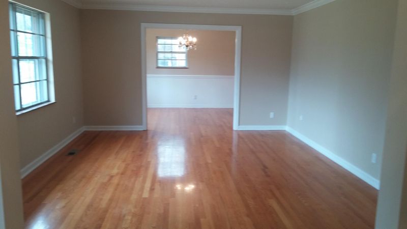 900 W Outer Dr, Oak Ridge, TN 37830