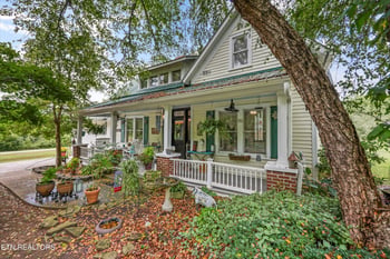 9003 Hill Rd, Knoxville, TN 37938