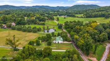 9003 Hill Rd, Knoxville, TN 37938