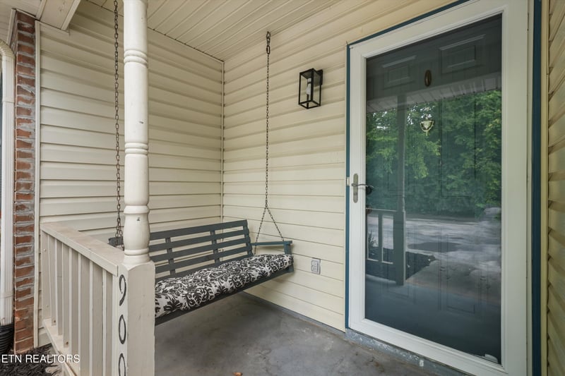 9005 Fountain Brook Ln, Knoxville, TN 37923