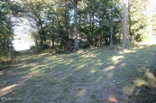 9007 Cherokee Tr, Crossville, TN 38572