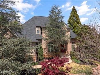 9007 Linksvue Dr, Knoxville, TN 37922