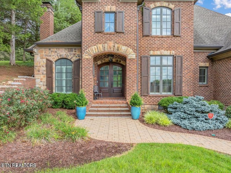 901 Broken Shaft Ln, Knoxville, TN 37922