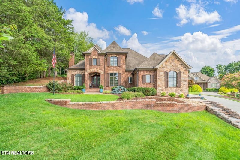 901 Broken Shaft Ln, Knoxville, TN 37922