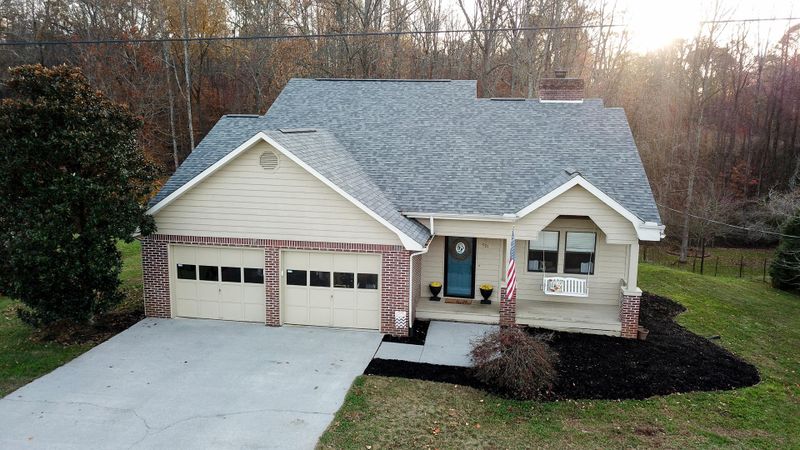 901 Johnson Rd, Maryville, TN 37804