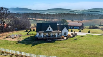 901 Lynnwood Dr, Greenback, TN 37742