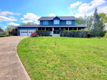 901 Meadow Creek Dr, Oneida, TN 37841