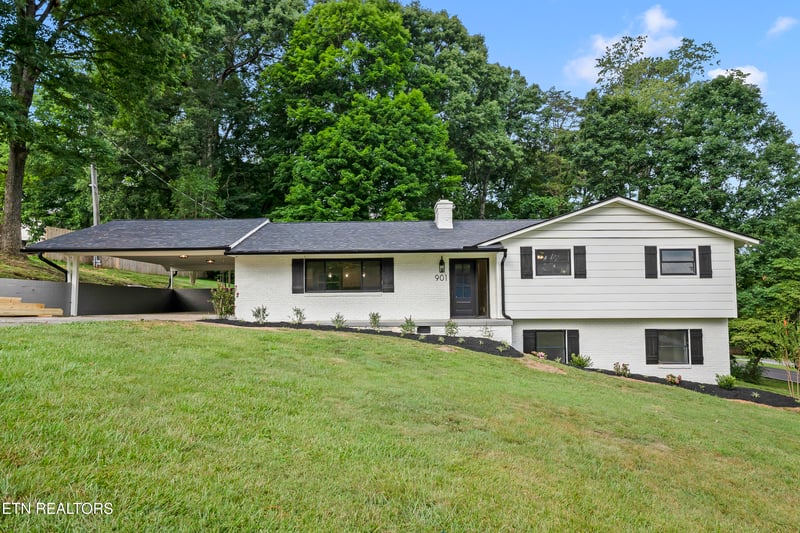 901 Midsouth Rd, Knoxville, TN 37919