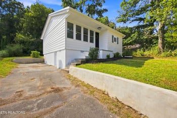 901 Minnesota Ave, Knoxville, TN 37921