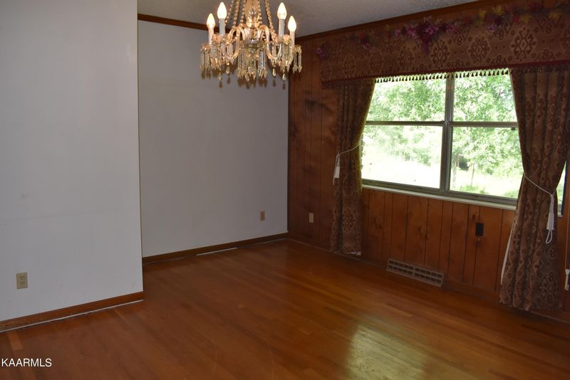901 N Knob Creek Rd, Seymour, TN 37865