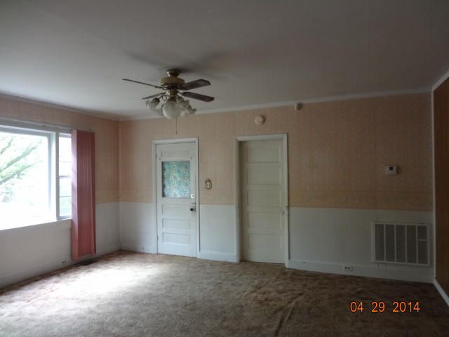 901 Sewanee St, Harriman, TN 37748
