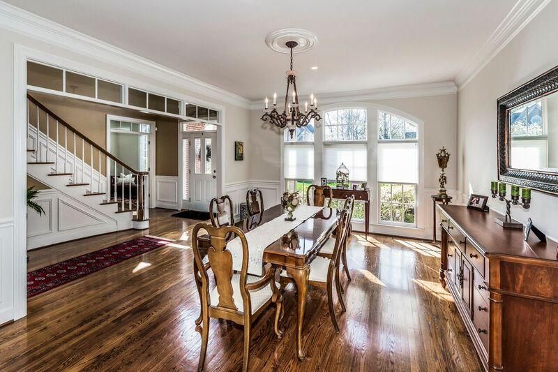 9012 Grey Pointe Dr, Knoxville, TN 37922