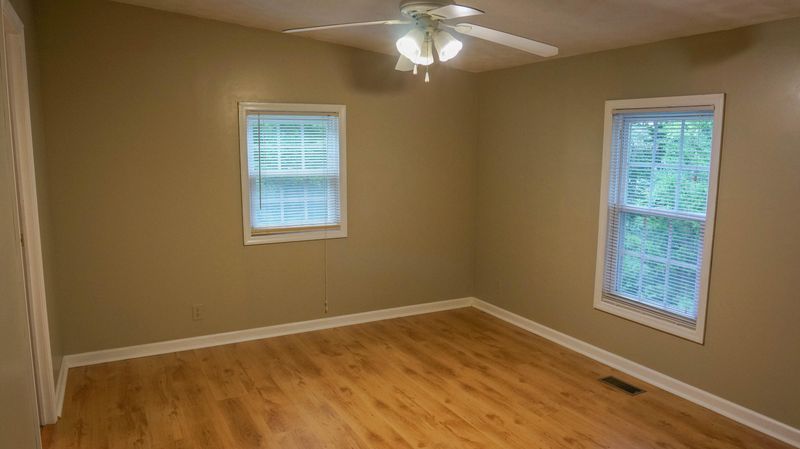 9016 Andersonville Pike, Powell, TN 37849