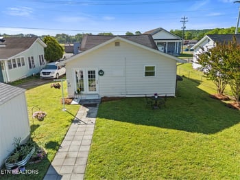 902 Fowler St, Clinton, TN 37716