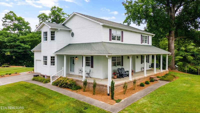 9023 NW Fox Lonas Rd, Knoxville, TN 37923