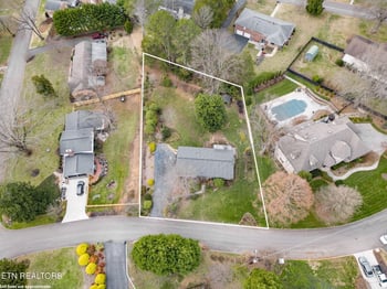 903 Bathurst Rd, Knoxville, TN 37909