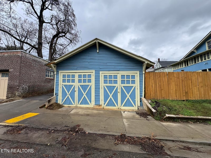 903 Luttrell St, Knoxville, TN 37917