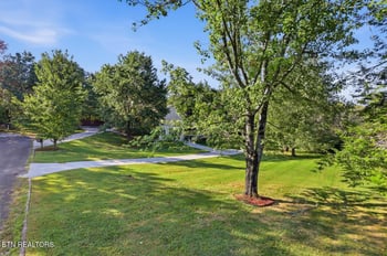 903 Misty Springs Rd, Knoxville, TN 37932