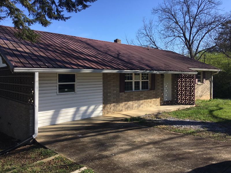 903 Mountain View St, Pigeon Forge, TN 37863