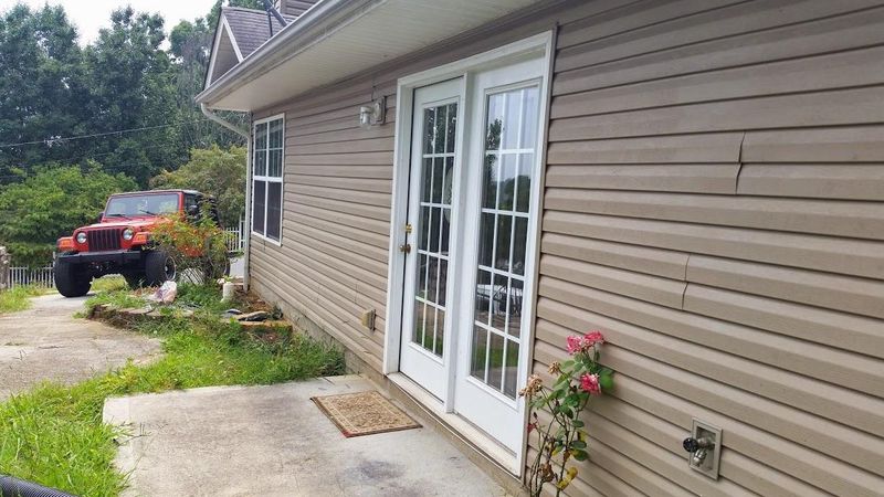 903 W 1st Ave, Lenoir City, TN 37771