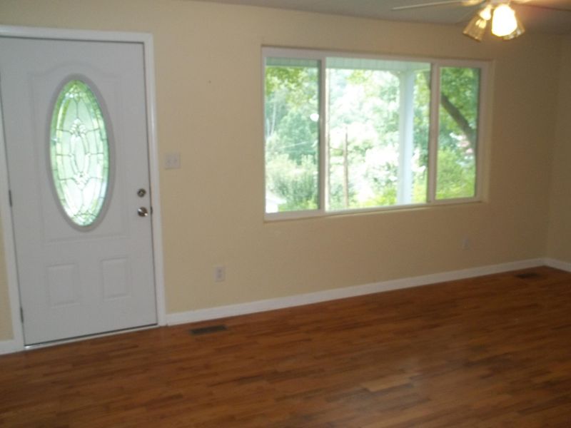 903 Wilson Rd, Oliver Springs, TN 37840