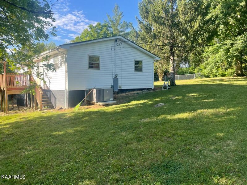 9037 Bud Hawkins Road Rd, Corryton, TN 37721