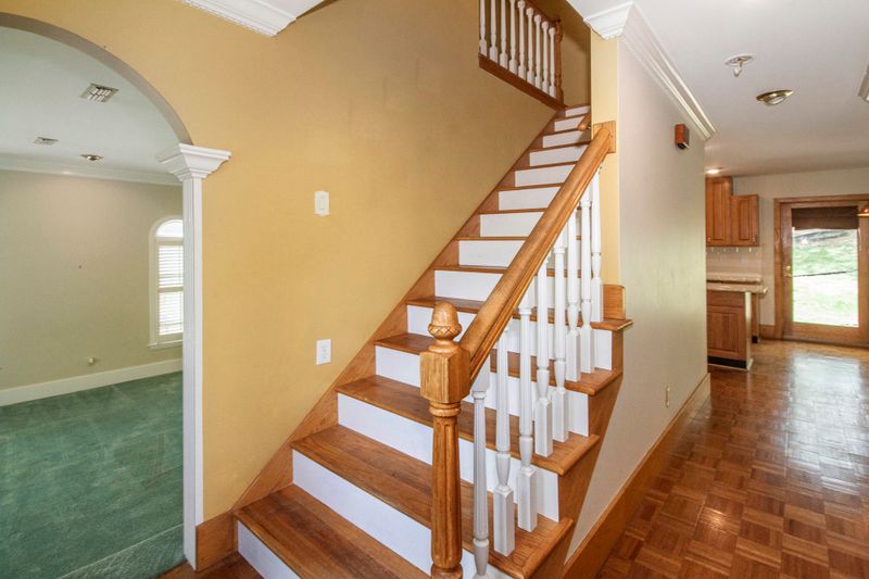 904 Bream Dr, Knoxville, TN 37922
